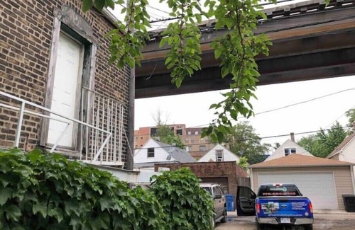 Little Village Appartement | Urban Coach Casa * parking * 10 min to downtown
