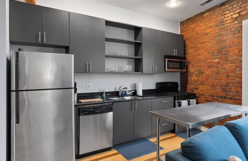 Italian Village Appartement | Urban Condo in the Heart of Historic Short North District on High Street