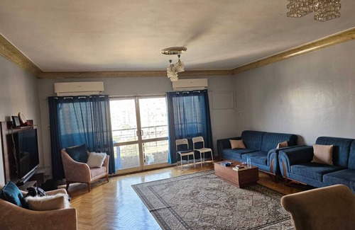Al Duqqi Appartement | Urban Elegance! Close to everything!