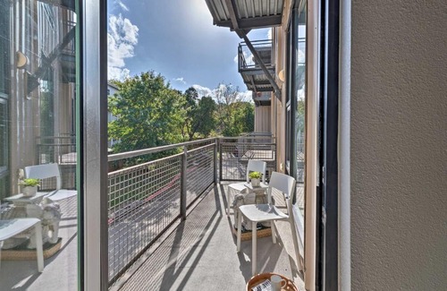 South Lamar Appartement | Urban Escape in SoLA with Private Patio!