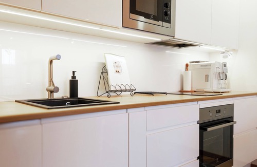Kesklinn Appartement | Nouvel appartement (60m2) avec deux balcons dans un hôtel SPA en face de la vieille ville