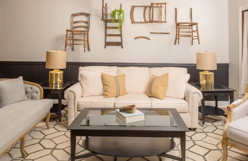 Appleton Maison | ⌜𝐔𝐫𝐛𝐚𝐧⌟ 𝐅𝐚𝐫𝐦𝐬𝐭𝐞𝐚𝐝 & 𝐑𝐞𝐜 𝐁𝐚𝐫𝐧⤊