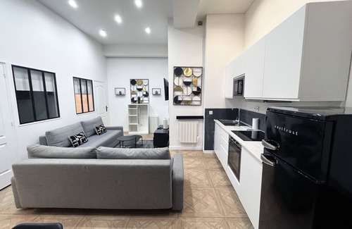 10th Arrondissement Appartement | Urban Flat 66 - Pretty 3 bedroom in Paris
