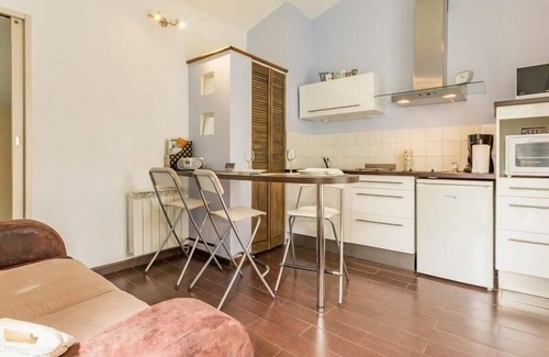 Saint-Sebastien-sur-Loire Cottage | Gîte de Charme avec Jardin Privé près de Nantes, Accès Facile, Équipé Tout Confort