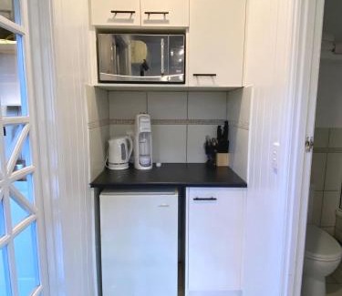 Newtown Maison | Urban Getaway Apartment Ipswich