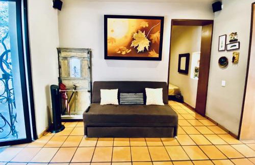 Guadalajara Maison | Urban Hacienda downtown, tranquil, spacious, jacuzzi