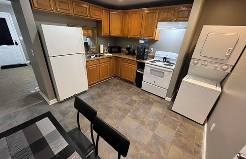 Forestdale Maison | "Urban Hideaway" - Cozy 2-bed, 1-bath in suburban Forestdale, AL.