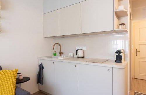Dejvice Appartement | Urban Hideaway