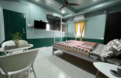 Gauhati Appartement | *URBAN HOME*- A Terrace Garden Studio Unit