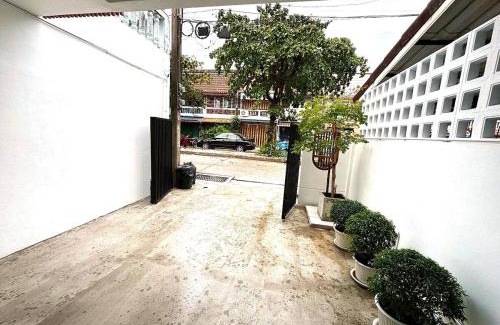 Lat Phrao Villa | Urban Muji Oasis Ratchada-Lat Phrao Chatuchak MRT