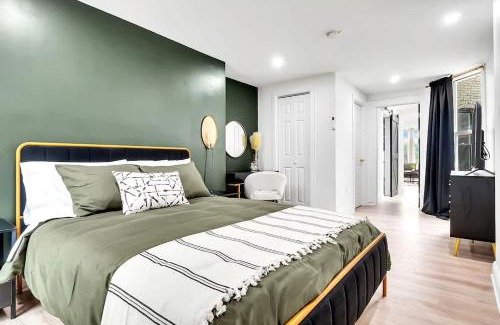 Seward Place Appartement | Urban Nest #5 Modern apartment steps to Proctors