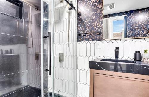 Seward Place Appartement | Urban Nest #5 Modern apartment steps to Proctors