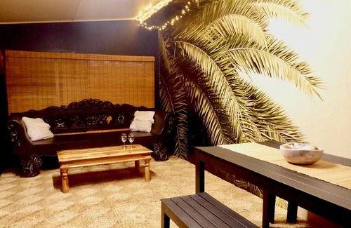 Wallsend Maison | Urban Oasis... Close to Hospitals & University.