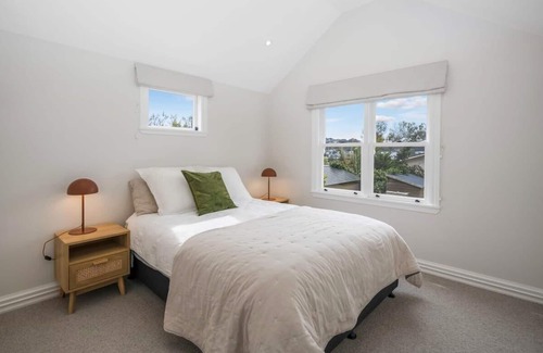 Newtown Maison | Urban Retreat Private and Quiet Home on Hanson St