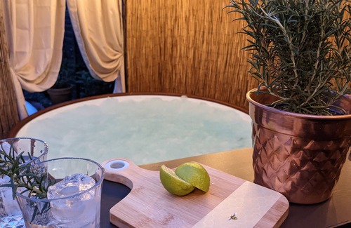 Evesham Cabine | Urban spa and Garden Bar