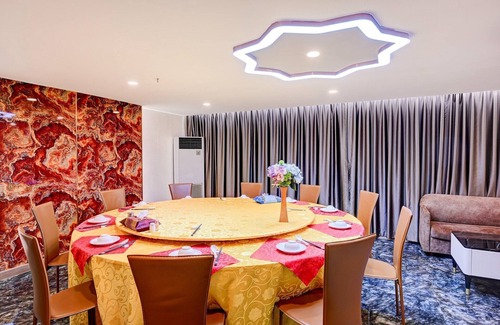 Din Daeng Maison | Urban Suite Escape Space Meets Comfort