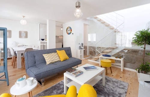Lapa Appartement | VUES URBAINES MAISON DE VILLE INFANTE 4 NIVEAUX TERRASSE PRIVÉE ET GARAGE PRIVÉ POUR DEUX