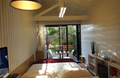 Ancely Lit Et Petit-Déjeuner | Urbanhouse Cocoon Studio