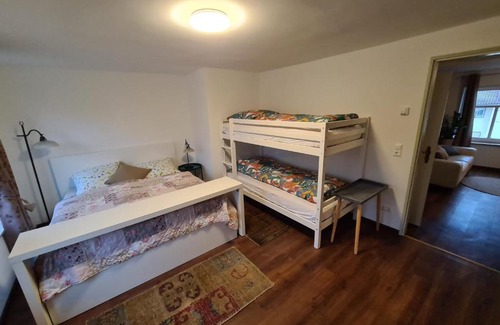 Niederdorla Appartement | Urlaub am Mittelpunkt. Neue Ferienwohung im alten Mehlager