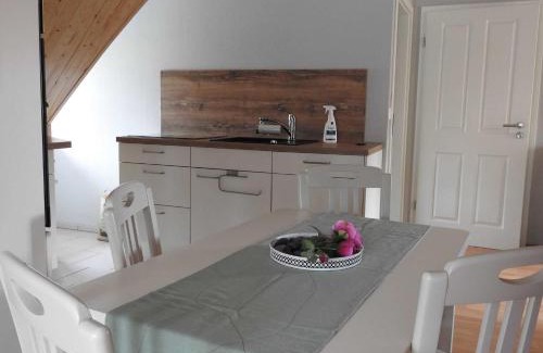 Demmin Appartement | Urlaub unterm Reetdach