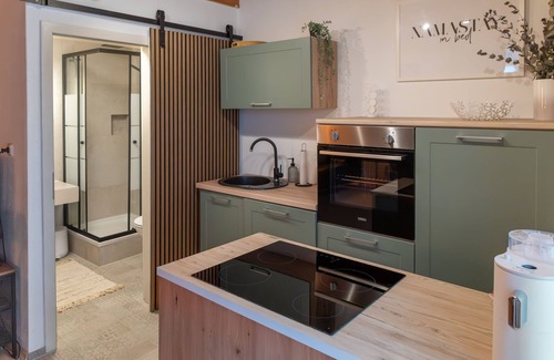 Bruckmuehl Appartement | "urlaub zum Wohlfühlen..." Modern Eingerichtete Ferienwohnung mit Gartenbereich!