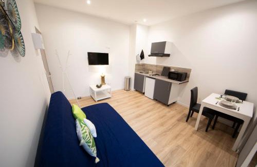 Saint-Quentin Appartement | !USHUIÄ! Superbe studio HOME STAGING en plein CENTRE-VILLE.