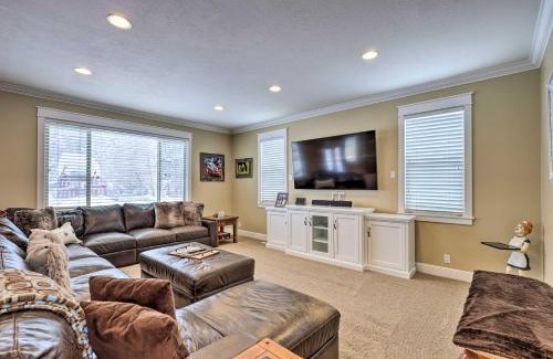 Midway Maison | Utah Abode - Deck, Arcade Games and Near Skiing