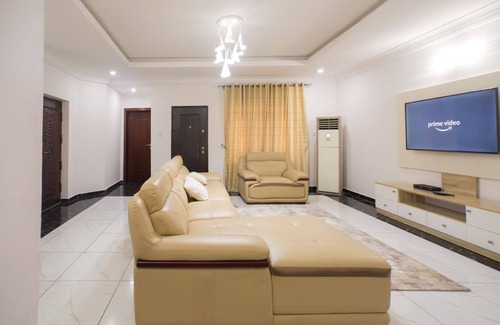 Wuse 2 Maison | Utobert Spacious 3BR fully-serviced Residence
