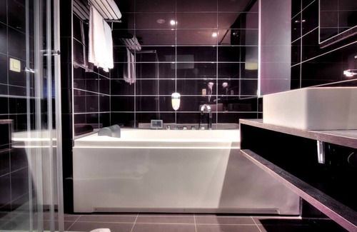Jurbise Hôtel | Utopia Hotel