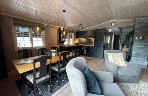 Drangedal Chalet De Ski | Utsikten - cabin with a great view