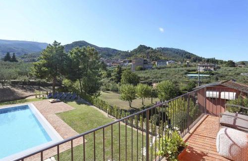 Colle di Compito Villa | Uva by Salogi Villas