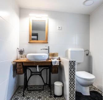 Komlo Appartement | VándorLÓ Vendégház