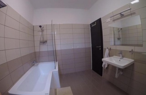 Siofok Appartement | VÁRLAK VENDÉGHÁZ Apartman 1