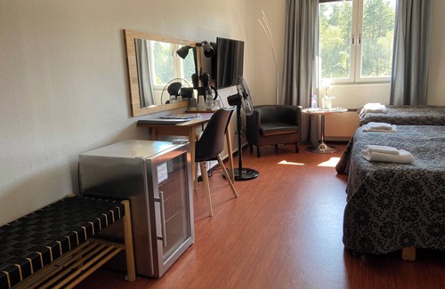 Vastra Hudiksvall Hôtel | Värdshuset Glada Hudik