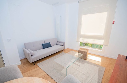 Hispanoamerica Appartement | Víctor De La Serna VDS28