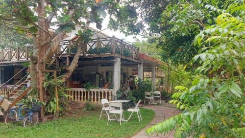 Cu Chi Maison | Vườn Nhà Ngoại Garden Homestay
