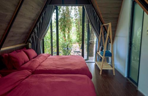 Da Lat Maison | Vạn Tùng Homestay & Café