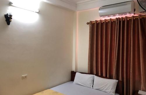 Hai Phong Lit Et Petit-Déjeuner | V A Motel