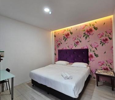 Taman Pertama Hôtel | V Garden Hotel by Minsu