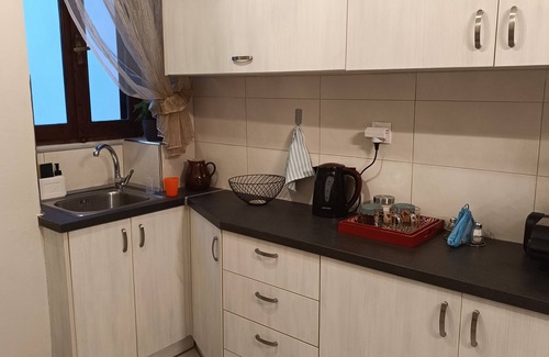 Mytilene Maison | V House Cozy & Quiet Escape