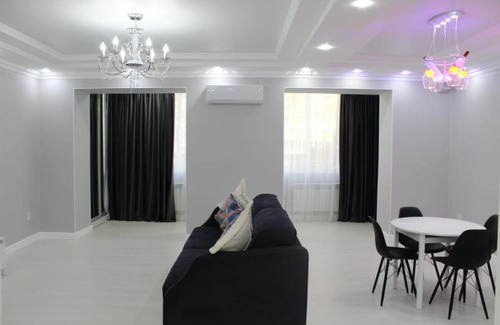 Uralsk Appartement | V.I.P квартира студия в центре города.