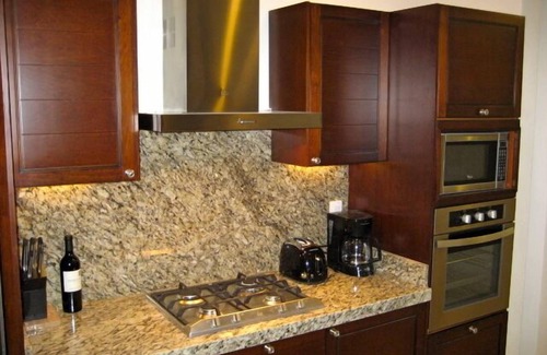 Emiliano Zapata Appartement | V399! Nouveau condo moderne dans le coeur de la vieille ville, 'Casa del Rey'