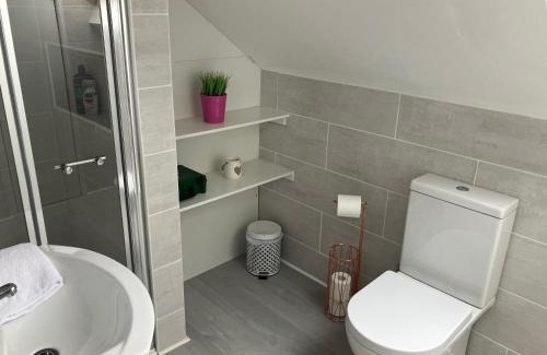 Killarney Appartement | V93C9R0 Stone View Wonderful spacious two bed attic rooms private entrance private bathroom with kitchenette