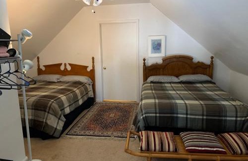 Northwest Appartement | Va Beach Zen tree house style studio F