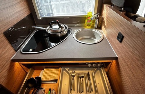 Heaton Maison | Vaaroom London Explorers' Pod