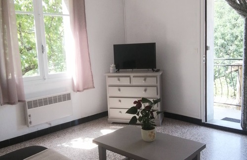 Saint-Pierre-de-Colombier Appartement | Vacances entre les gorges de l'Ardèche et la montagne ardechoise