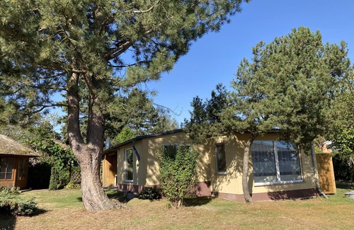 Feldberger Seenlandschaft Maison | Vacation home between the lakes with garden, family-friendly