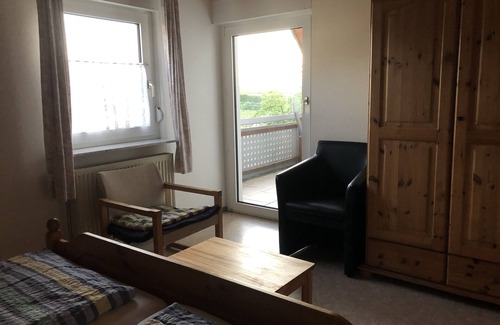 Oberrotweil Appartement | Vacation apartment for 4 people with balcony and view of the vineyards