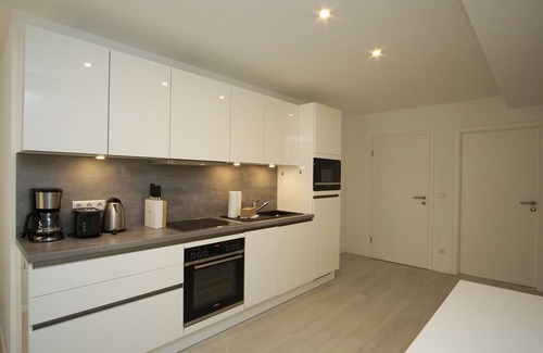 Gross Zicker Appartement | Vacation apartment with balcony, free use AHOI Sellin- Inselwind FeWo MEERsonne