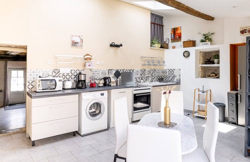 Saint-Juire-Champgillon Maison | Vacation Home "Gîte - Vent Dé Zen" with Private Terrace